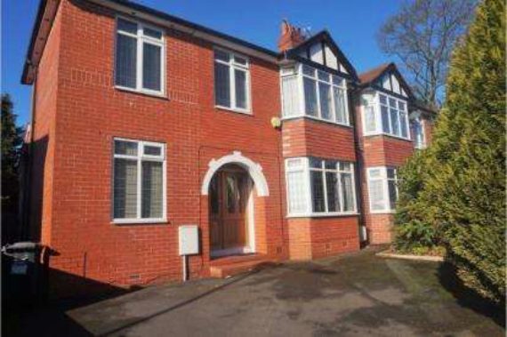 4 Bedroom Semi-Detac...